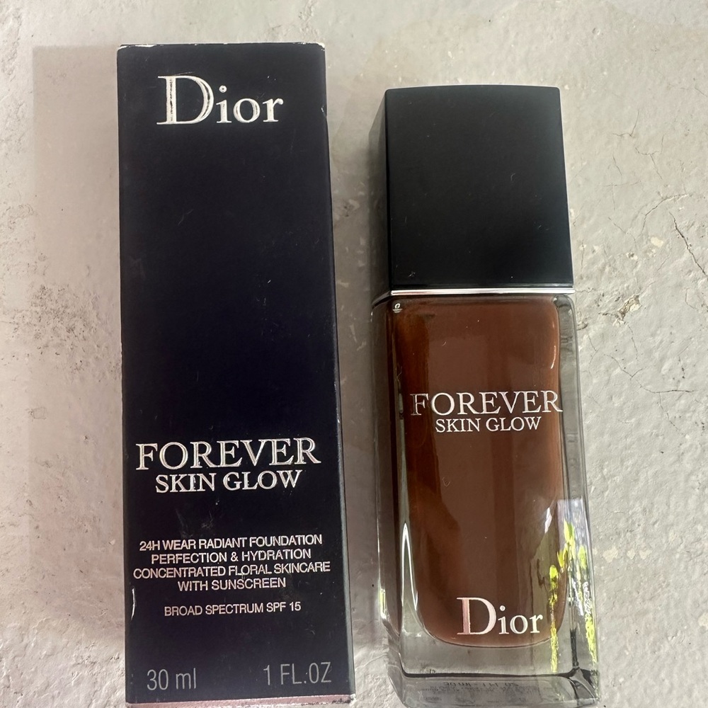 Dior forever skin glow foundation brand new in box